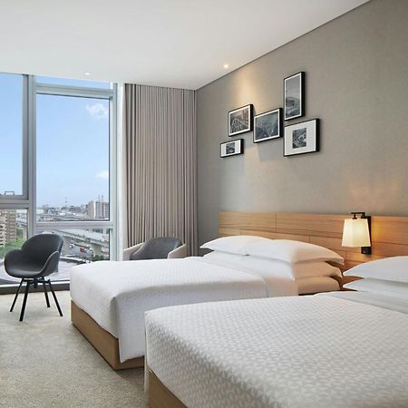 Four Points By Sheraton Linkou Εξωτερικό φωτογραφία